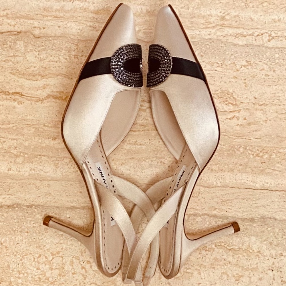 Manolo Blahnik - Picture 8 of 11